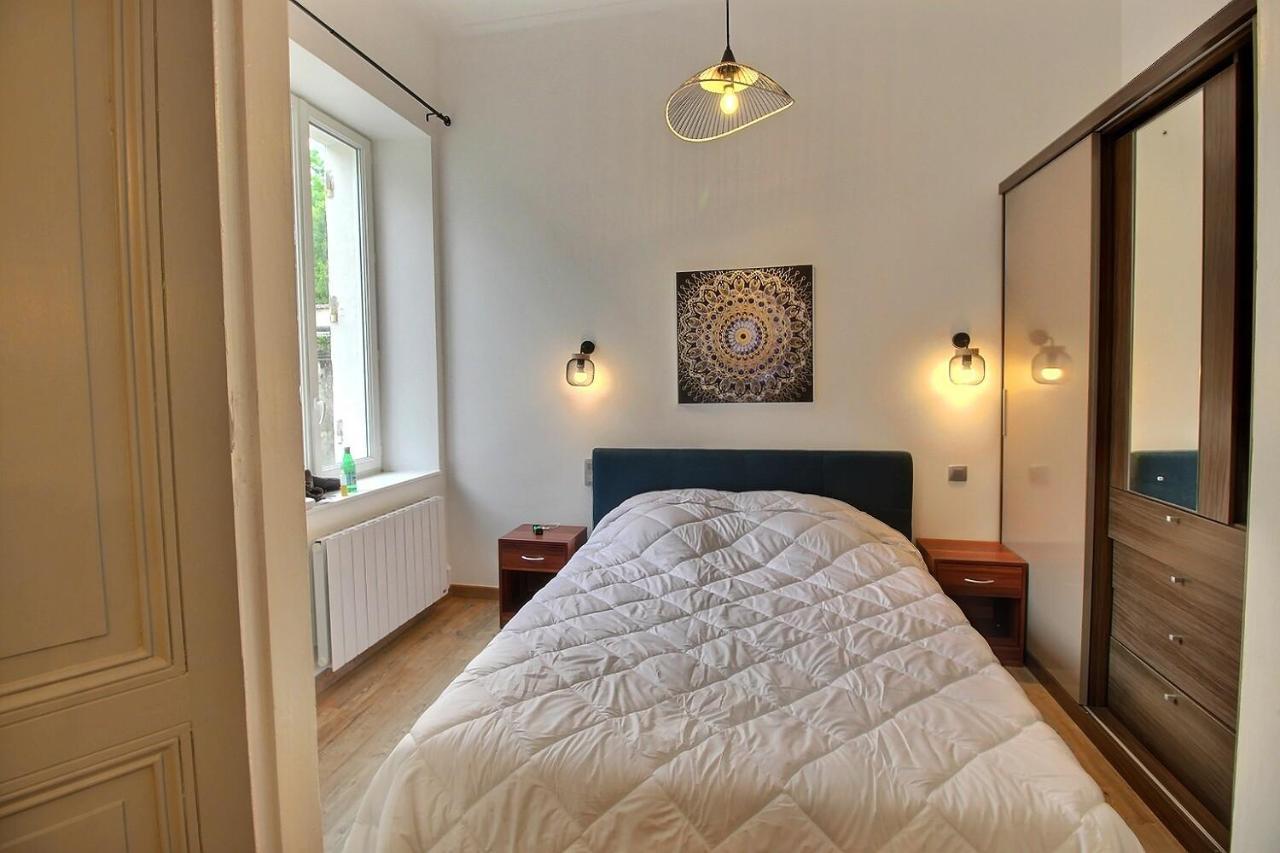 Appartement De Charme Dans Immeuble Haussmannien Perigueux Ngoại thất bức ảnh
